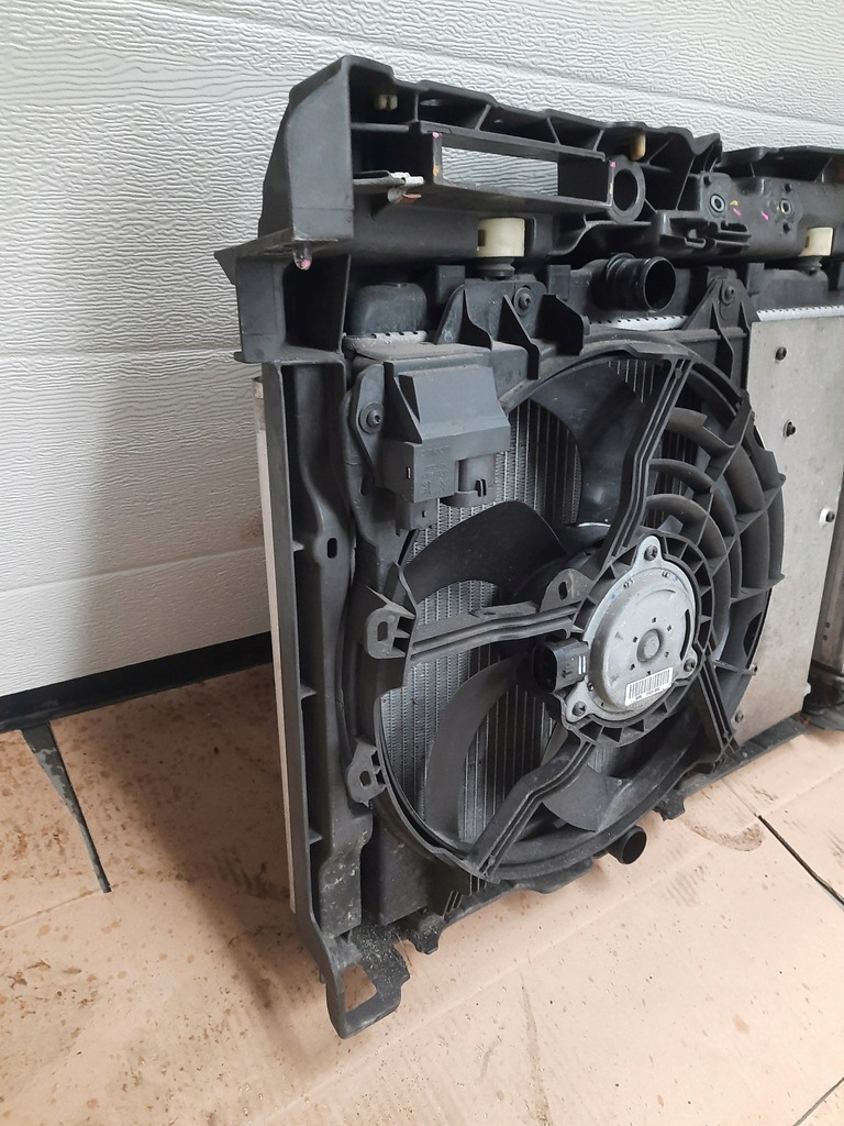 фото №8, C4 cactus 1.2thp pas передній радіатор вентилятор