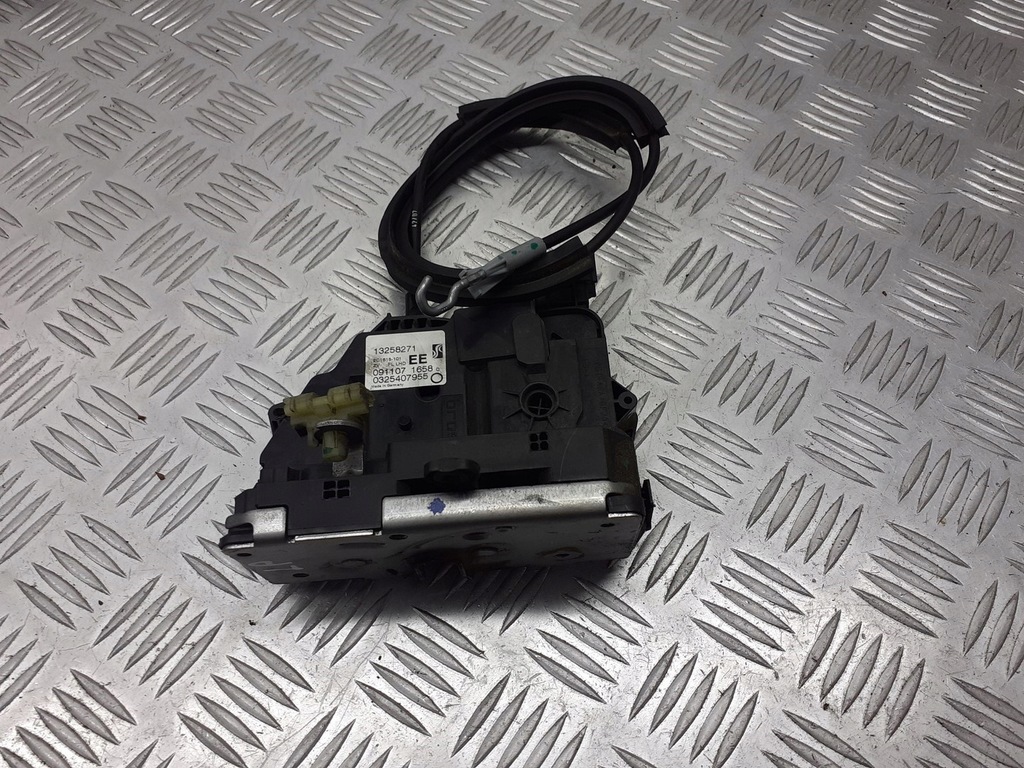 фото №1, Замок дверь левый перед opel corsa d 13258271ee