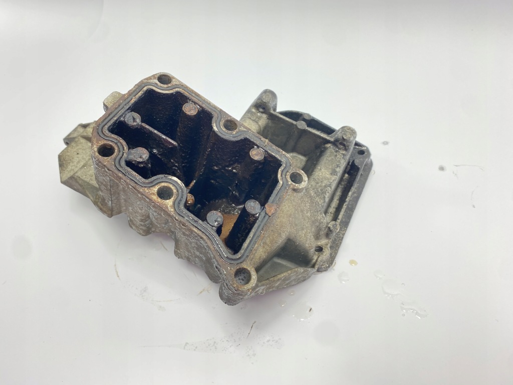 Кронштейн основа кронштейн компресора кондиціонер mercedes w124 w202 m111 1111310535 Київ