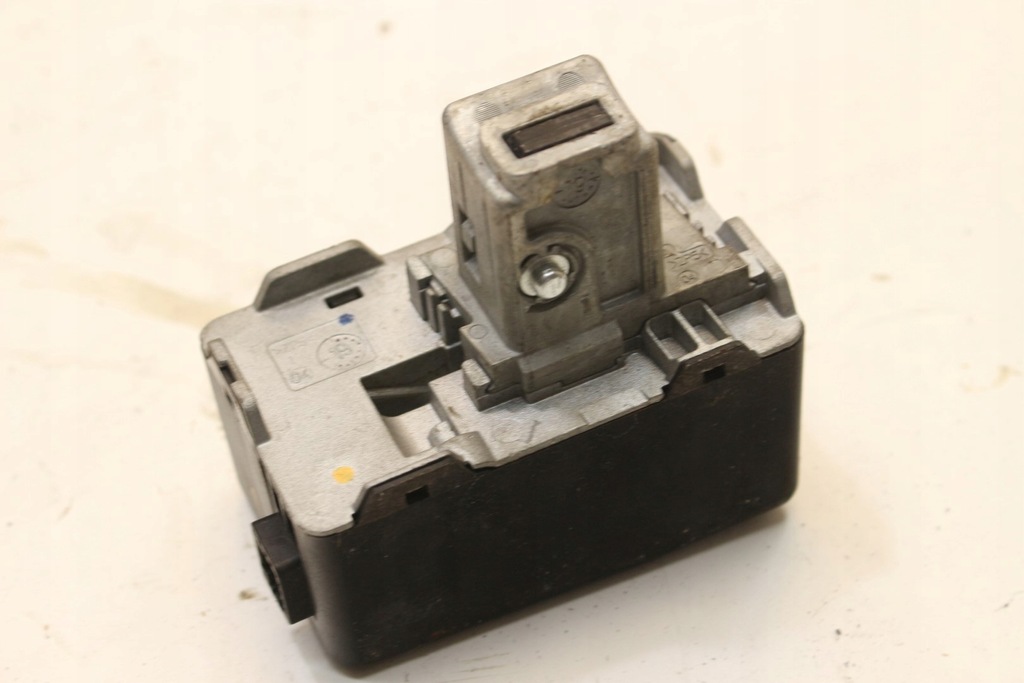 фото №6, Засов блокировка руля 487006831r renault scenic iv