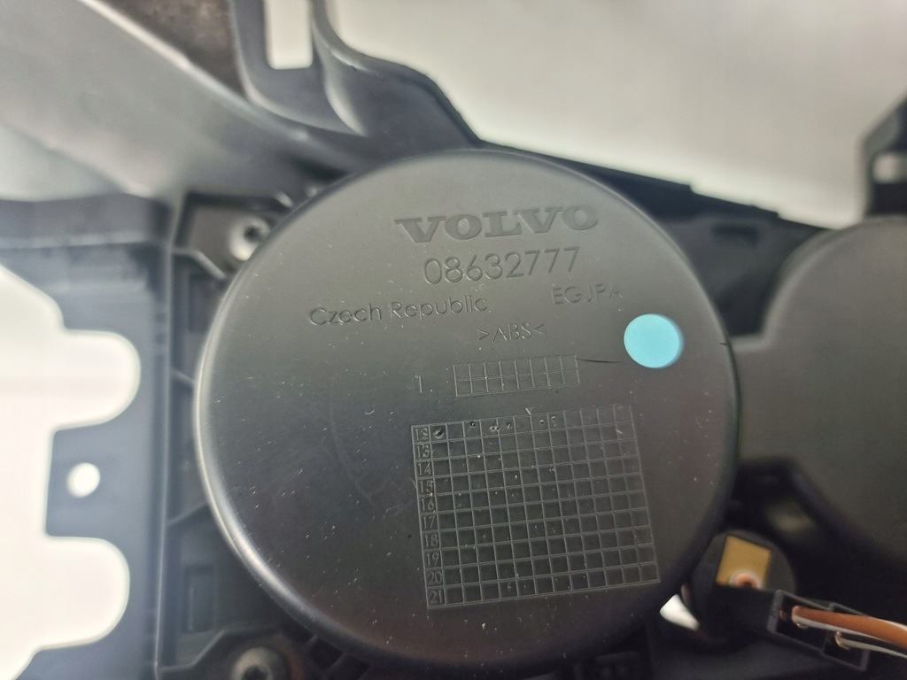 фото №11, Подлокотник туннель средний volvo v40 ii