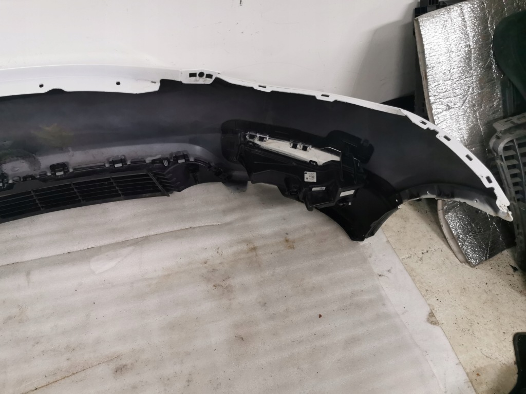 Бампер передний tesla y Оригинал