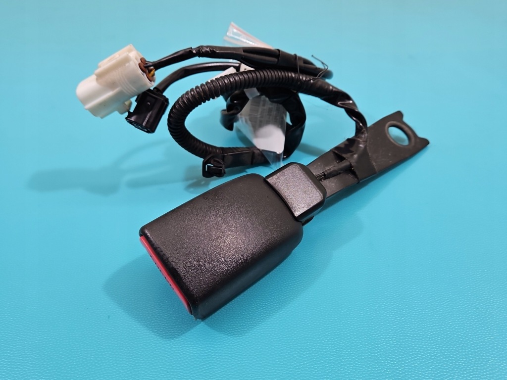 Купить Клипса клипса поперечина безопасности перед левый водителя toyota rav4 iii eu