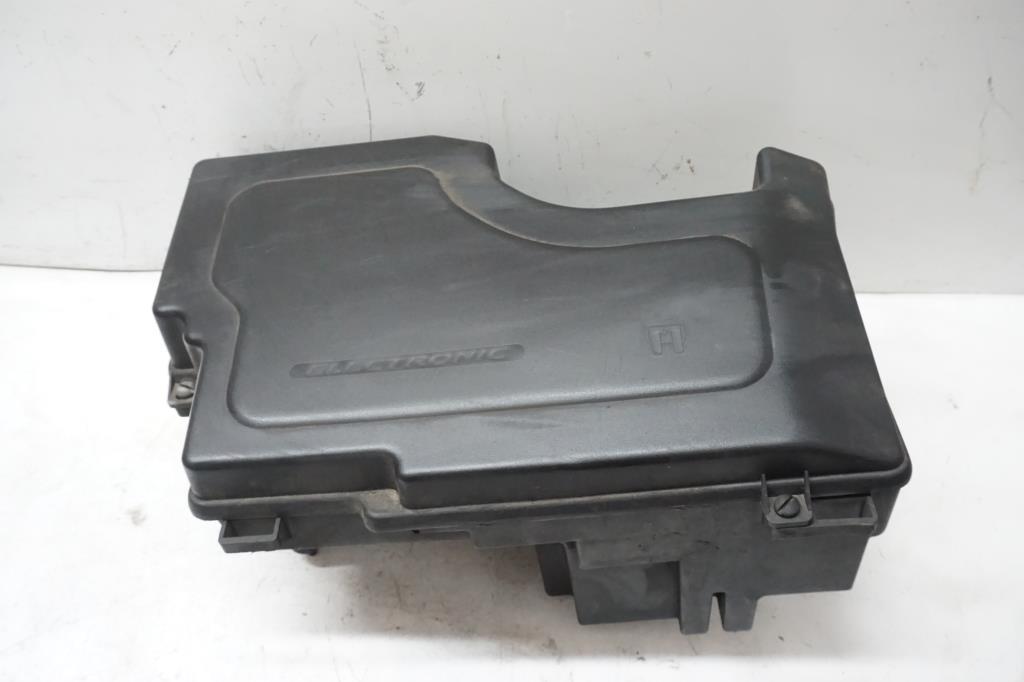 Купить Корпус коробка предохранителей citroen c5 2.0 hdi