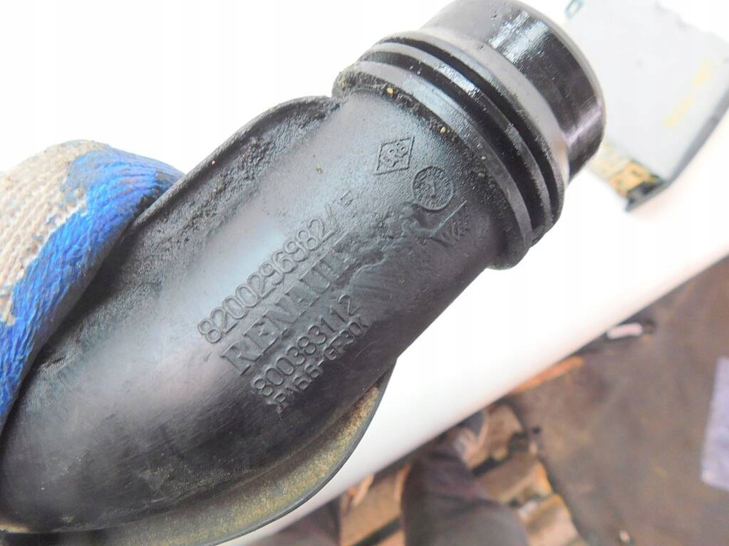 фото №8, Renault clio iii 2008r труба воздуха 8200296982