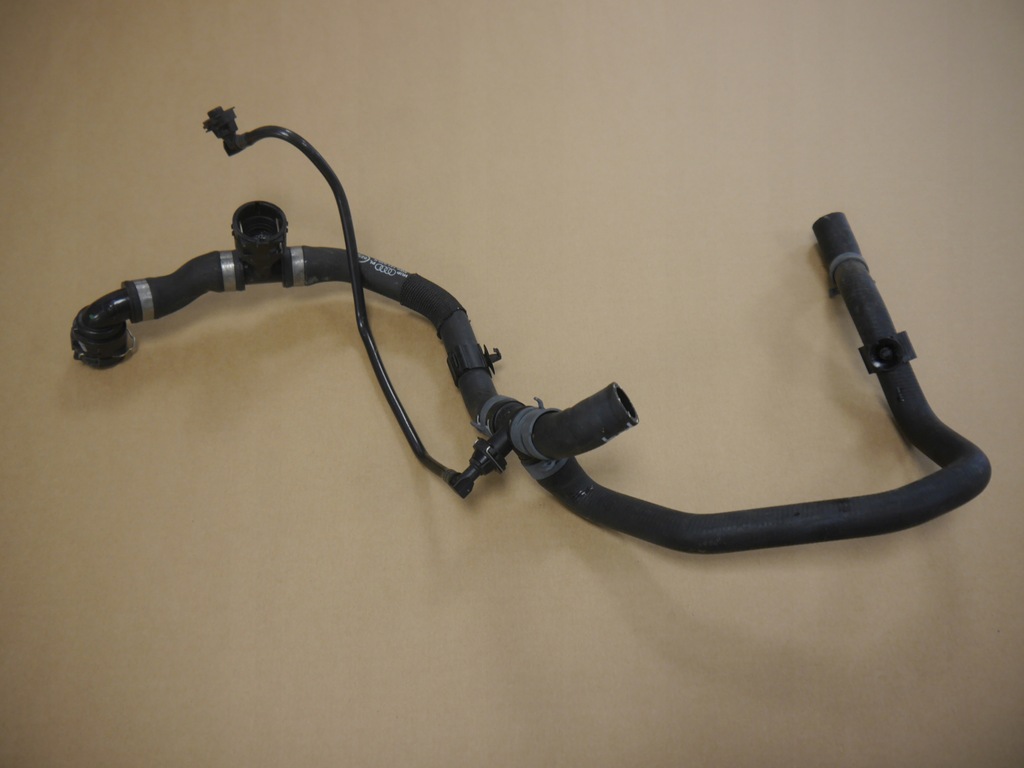 фото №1, Audi a4 a5 8w шланг wody 8w0121030k