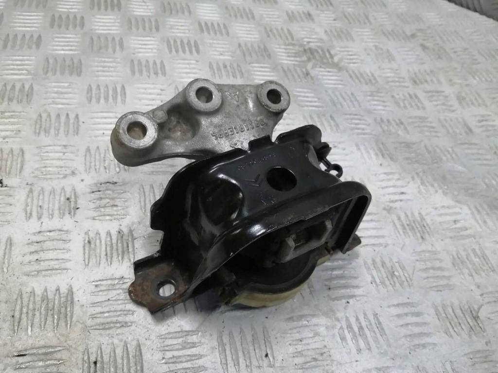 Купити Кронштейн подушка двигуна 9683181180 citroen c3 picasso 1.6 ehdi 08-