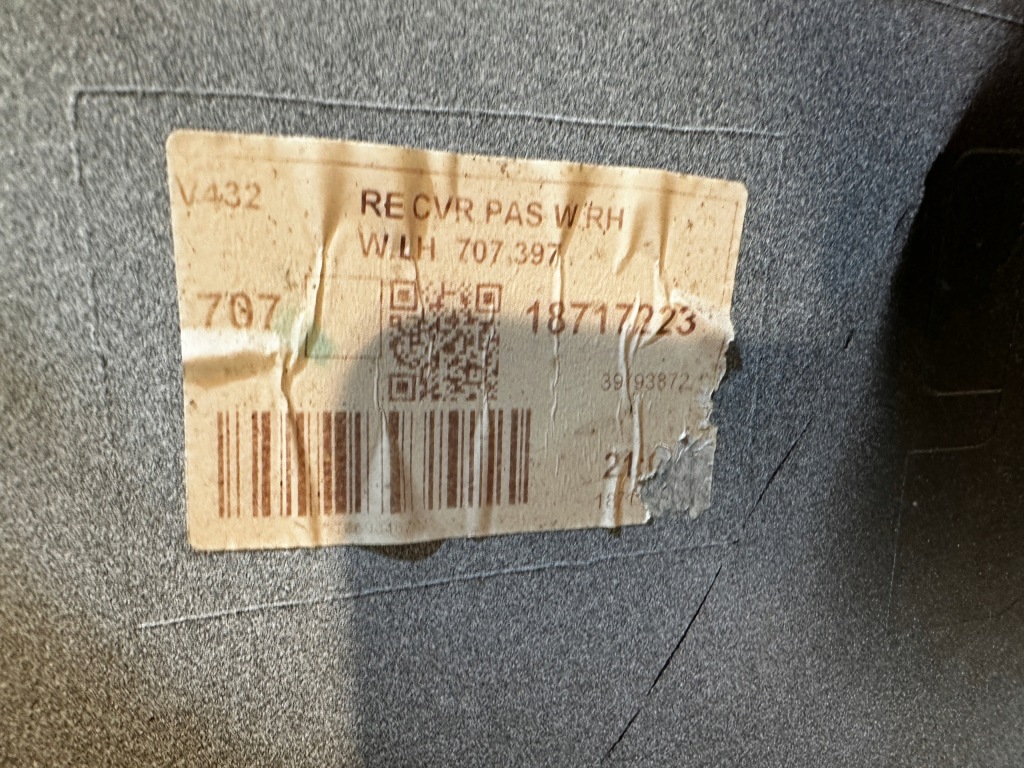 фото №14, Volvo v60 ii r-design kombi бампер задня задній