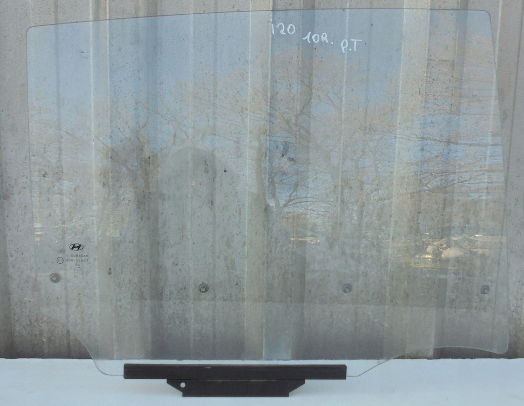 фото №1, Hyundai i20 10 r скло бічна двері права задня hb 5d