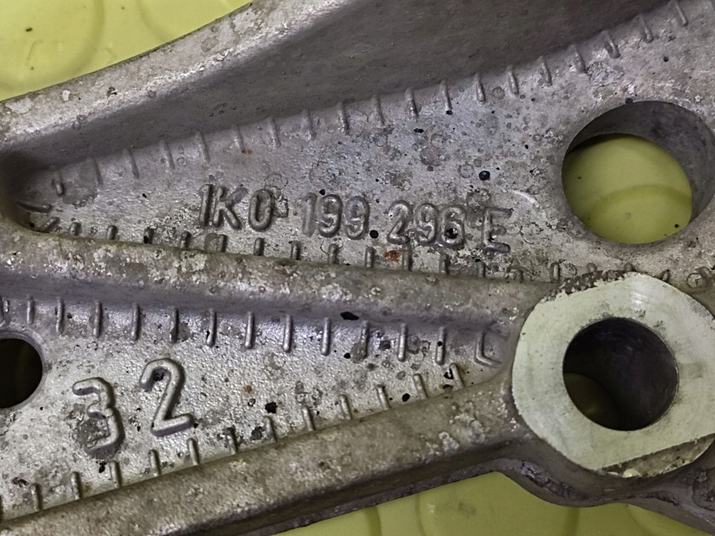 фото №5, Seat leon ii 2.0 tfsi кронштейн рычага правый перед 1k0199296e