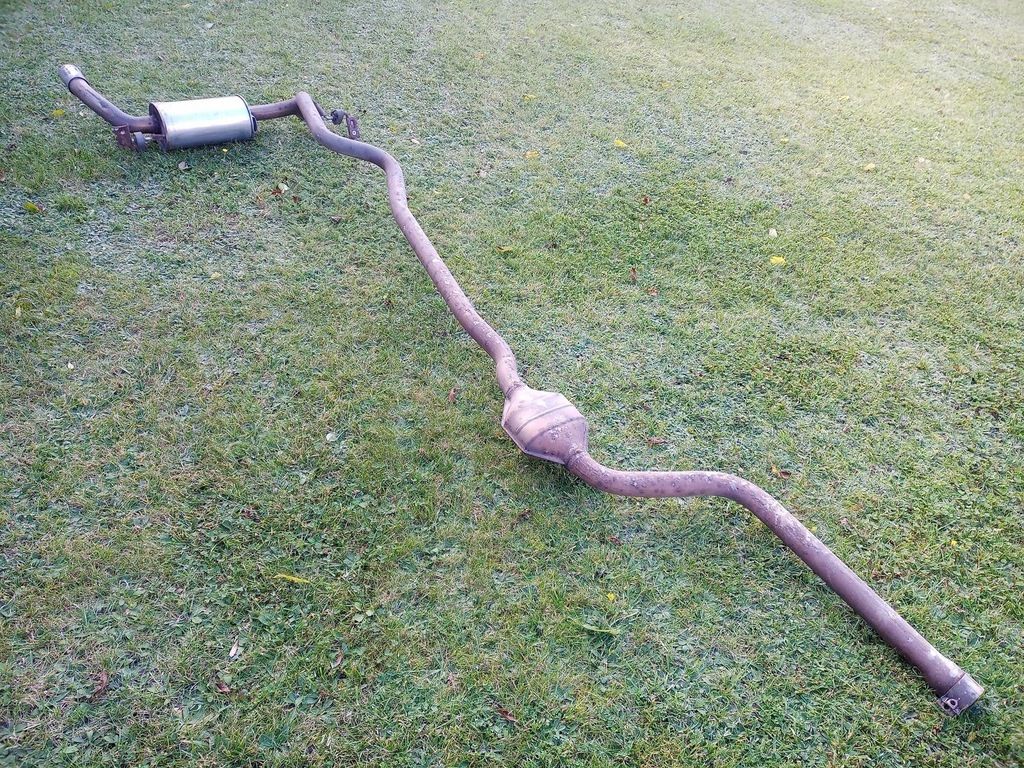 фото №1, Гасник вихлоп труба 2.0 дизель bmw f32 8518877