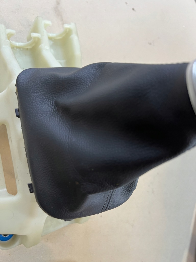 фото №15, Hyundai i30 iii 17- домкрат передач ручка чехол 6 передач