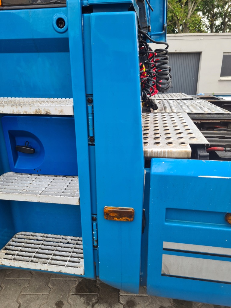 Купить Elka молдинг защита дверца левая оригинал renault magnum dxi