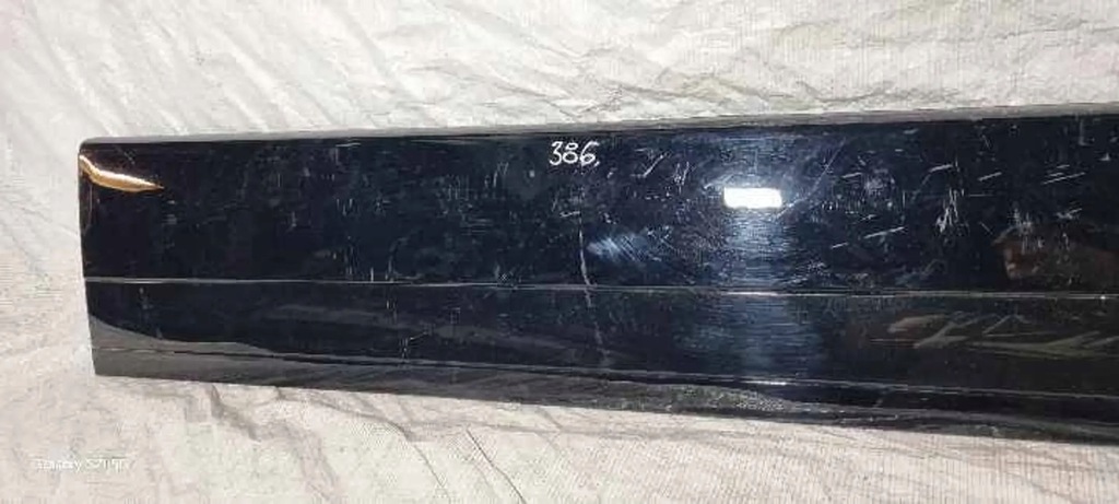 фото №2, Молдинг дверь левая перед land rover range rover velar l560