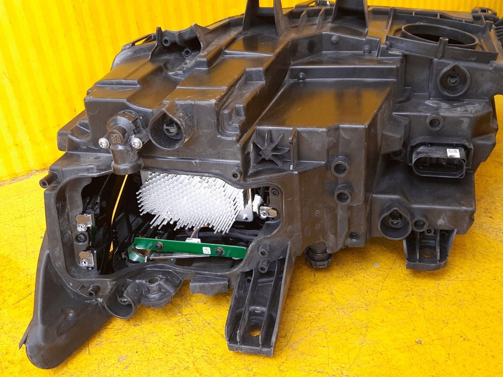 фото №13, Vw t7 transporter лампа левая правая комплект