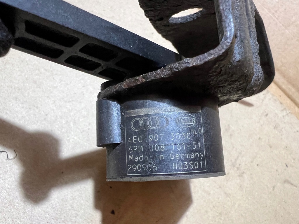 фото №7, Audi a8 d3 датчик выравнивание света правый 4e0907503c 4e0616572e