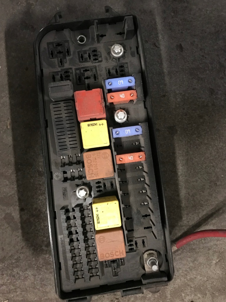 фото №1, Коробка запобіжників opel 13187506