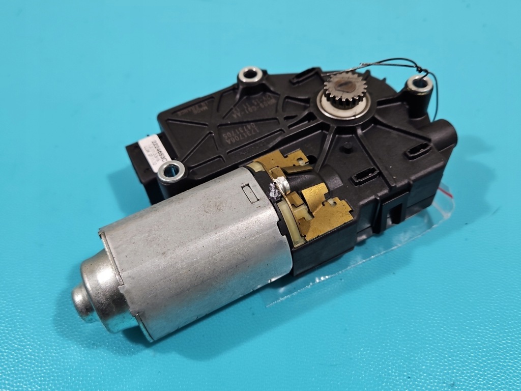 Купити Моторчик ролета citroen ds5 11-15