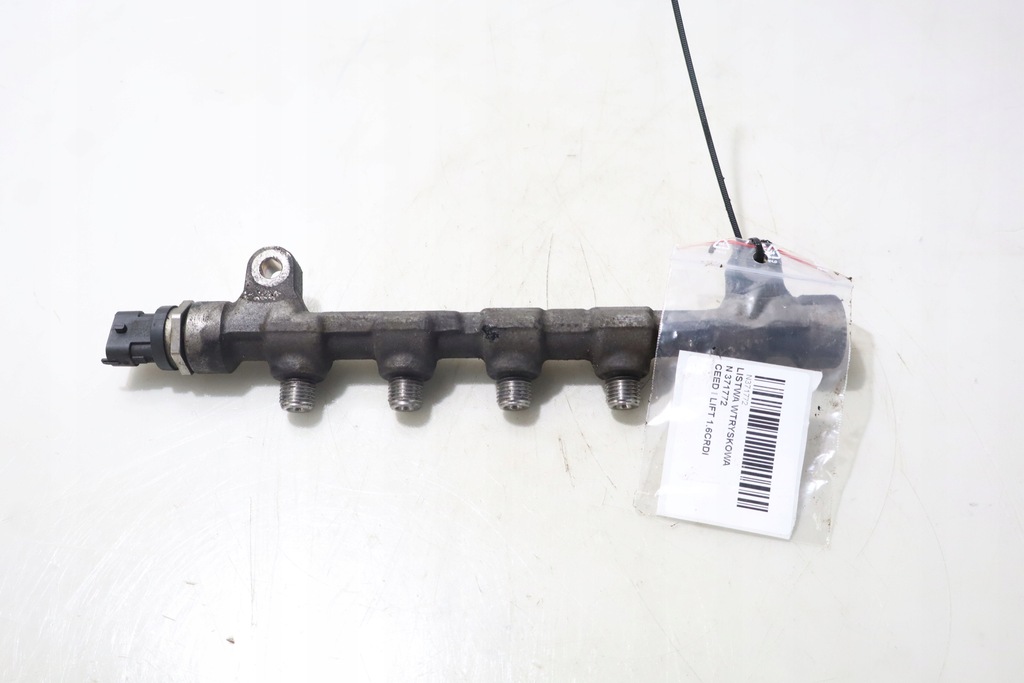 фото №1, Молдинг упорскування kia ceed i lift 1.6crdi