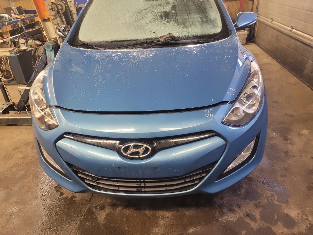 фото №1, Hyundai i30 капот лампа крыло t2u