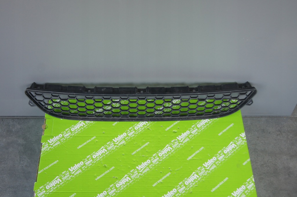 фото №1, Решётка бампера volvo s60 ii v60 решётка радиатора перед идеальное состояние