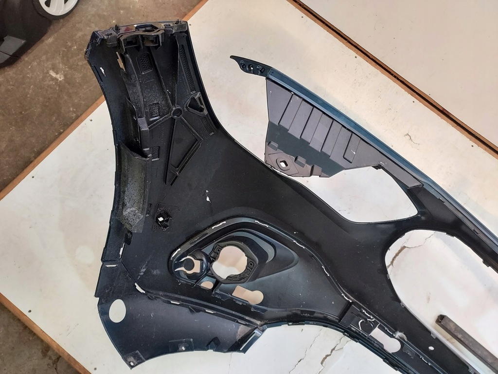 фото №6, Бампер напрямна mercedes gla w247 перед nr m436