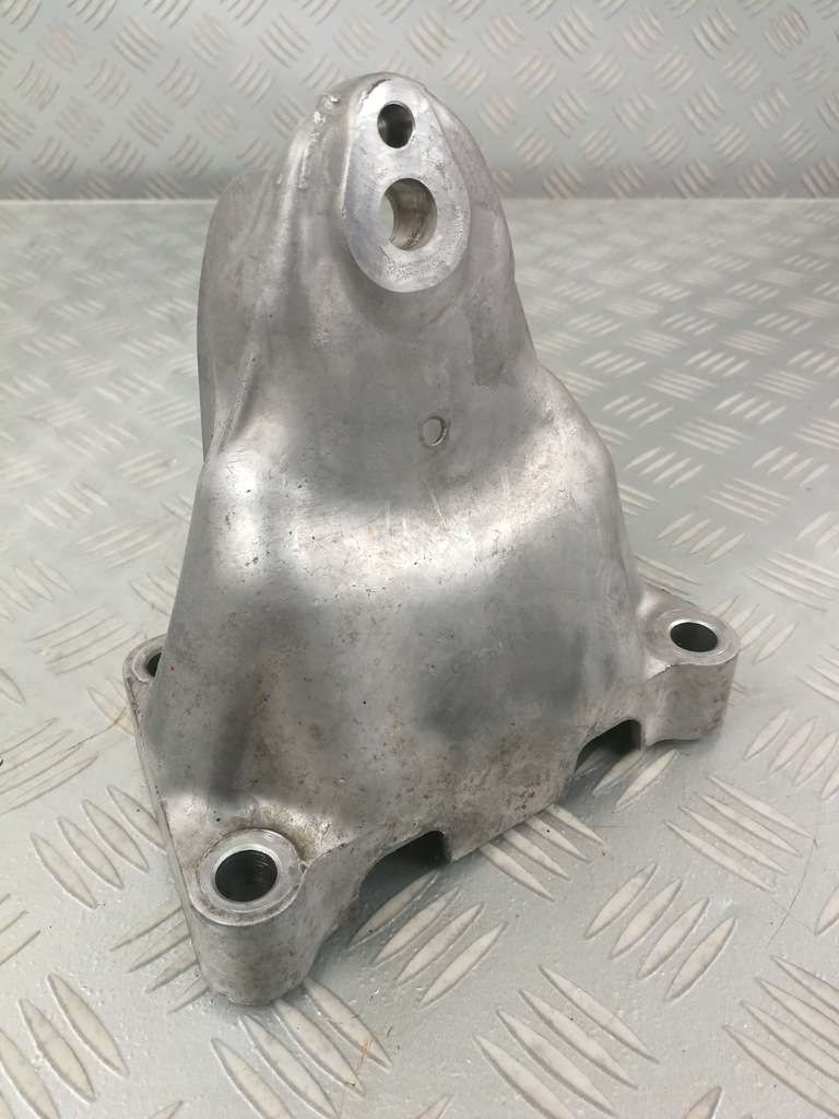 фото №1, Кронштейн кронштейн двигателя lexus rc f-sport 300h 2.5 h