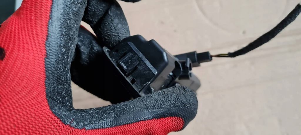 фото №9, A5 8w кнопка крышки багажника микровыключатель 6v0827566 a4 b9 8w