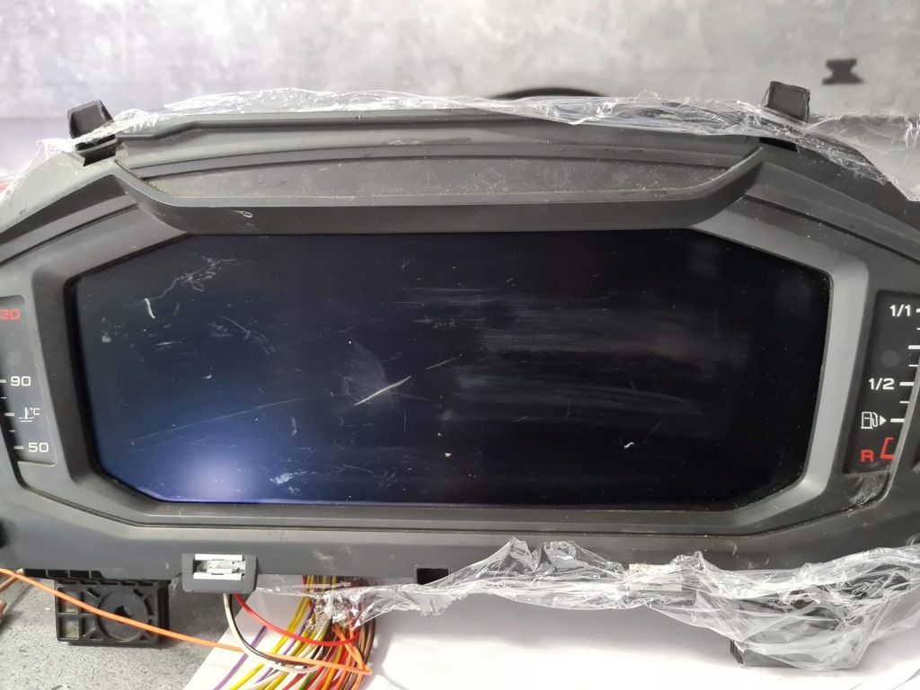 фото №1, Счетчик audi a1 82a920700 168km