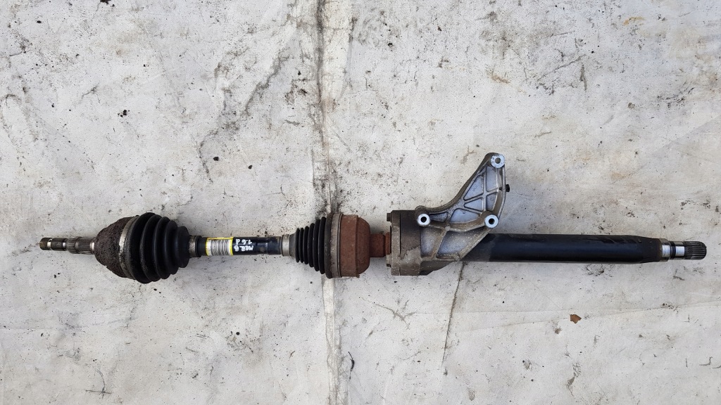 Купити Привідний вал права opel meriva b 1.6 cdti