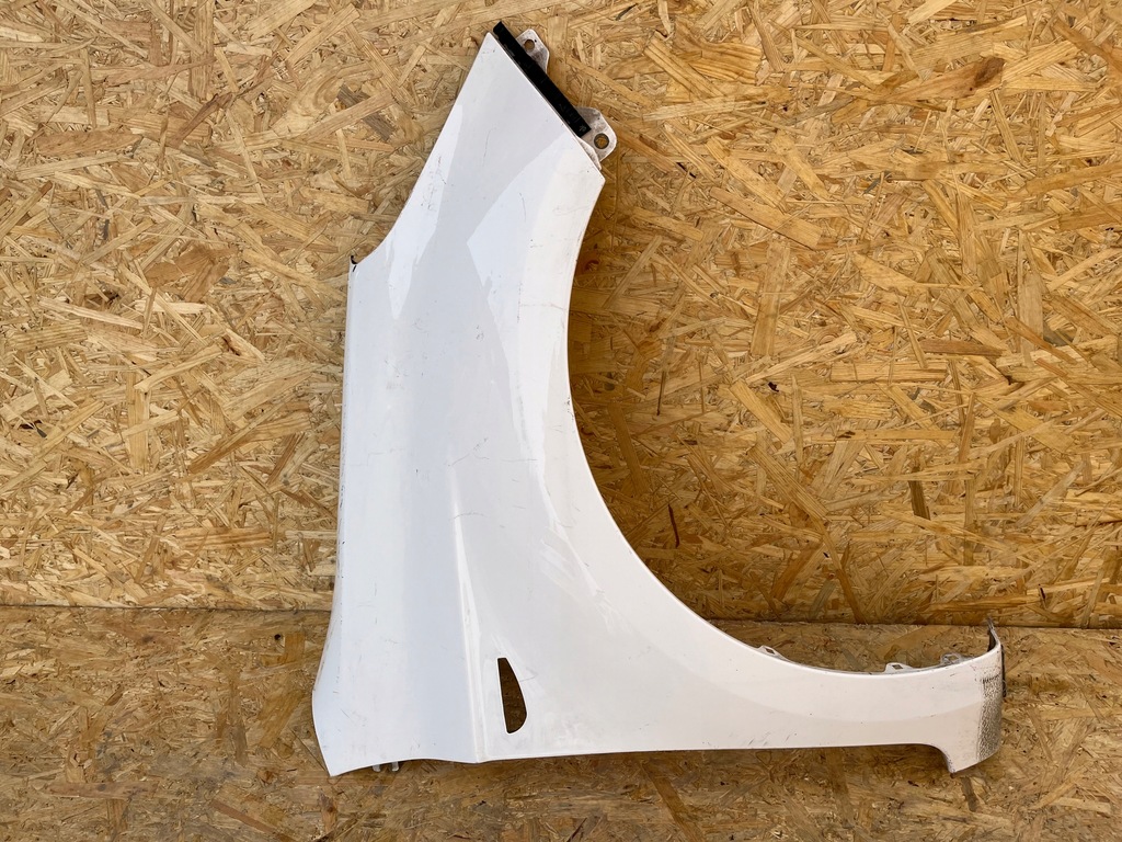 фото №1, Hyundai i20 i-20 крила правий передній перед