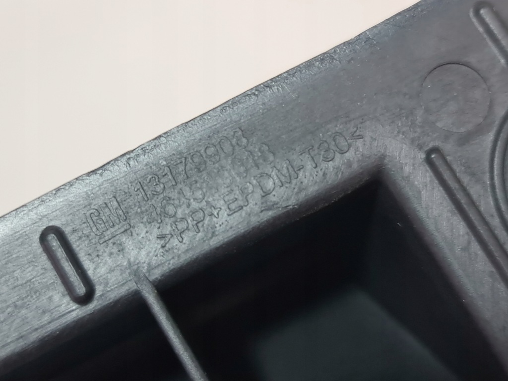 фото №10, Opel-części corsa e напрямна середній бампера задня 3d 5d 13179908