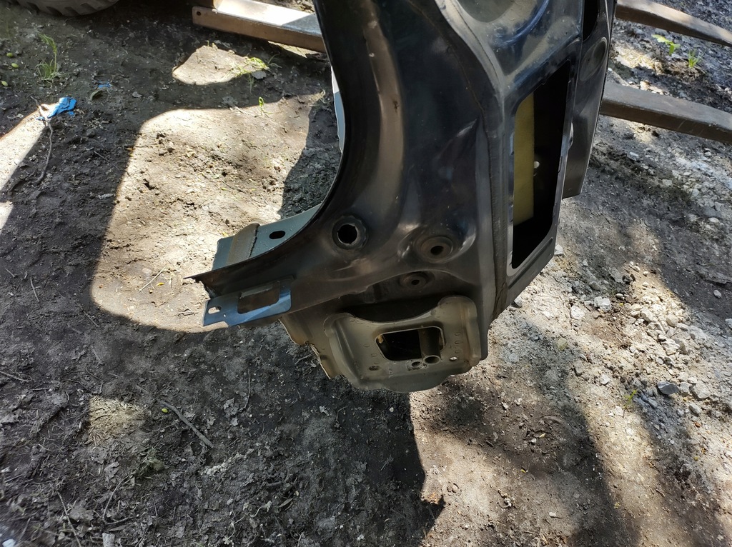 фото №7, Volvo v40 15r - крыло четверть правый задняя