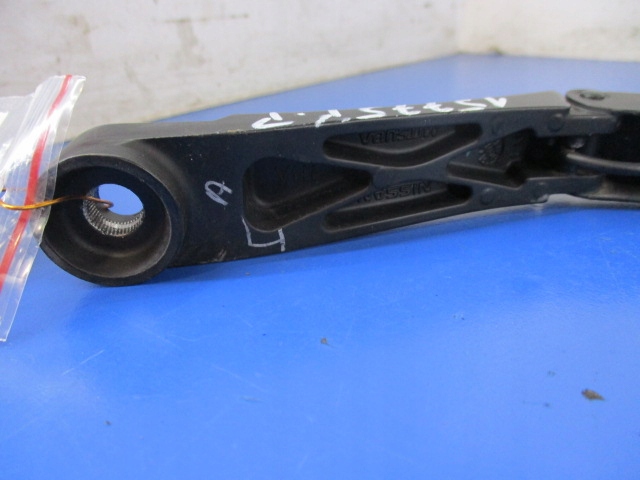 фото №2, Micra k13 lift рычаг дворники правый перед+ щетка