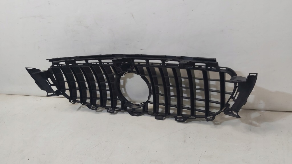 Решітка радіатора решітка радіатора радіатора mercedes e-klasa a213 amg Київ