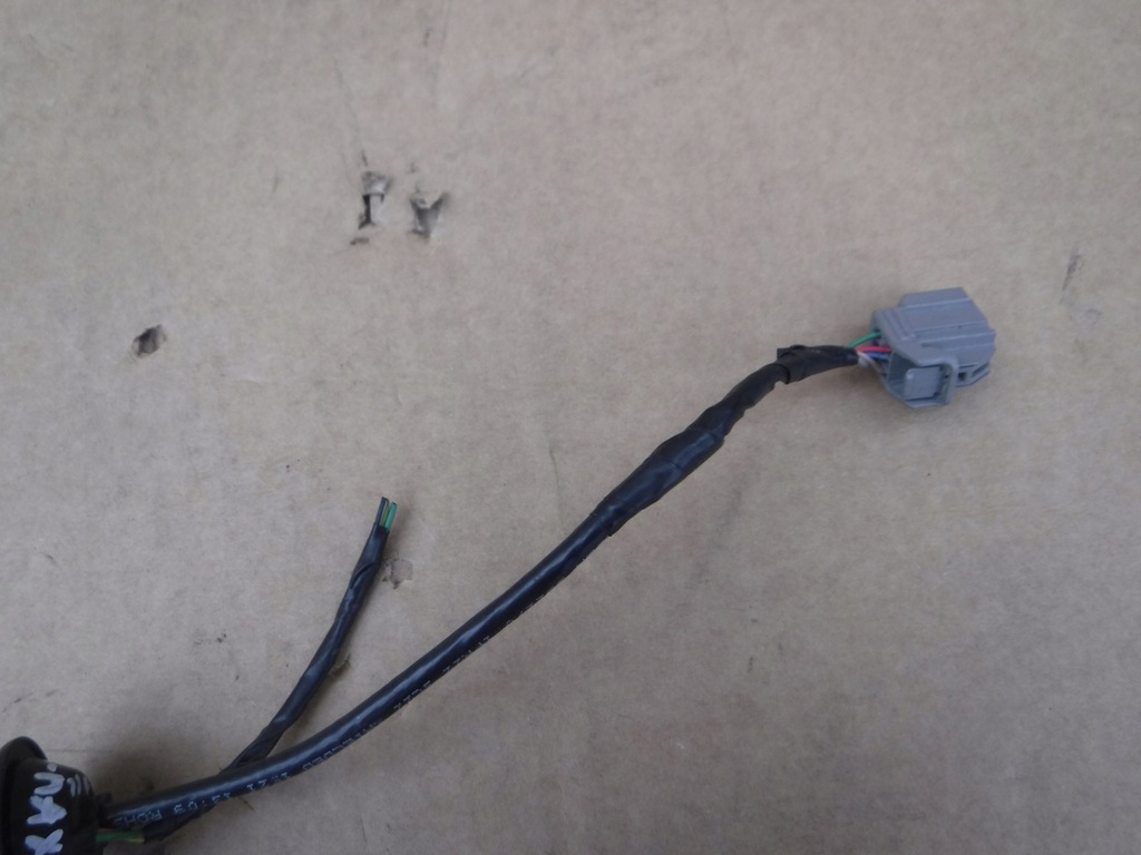 фото №8, Камера крышки багажника ford c-max 2 dm51-10e998-ea