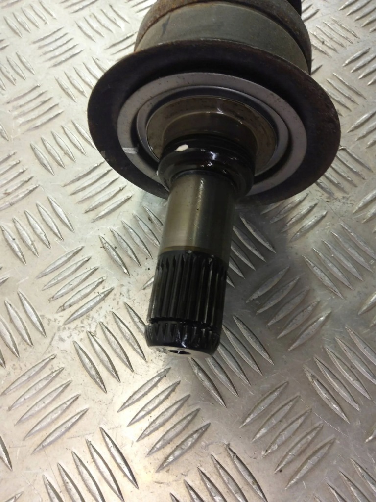 Купить Bmw x3 f25 2013 задняя сторона правая приводной вал задняя