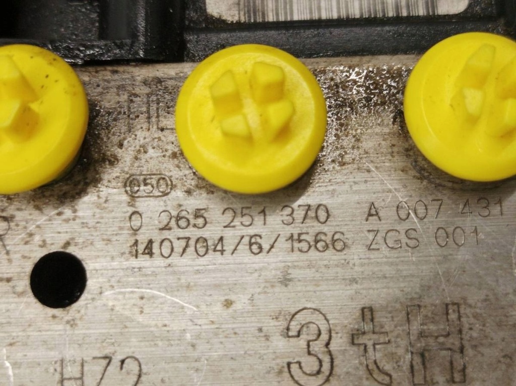 Штекер з'єднувач колодка насоса abs 906 a0009821509 mercedes sprinter 2 Зі Шроту