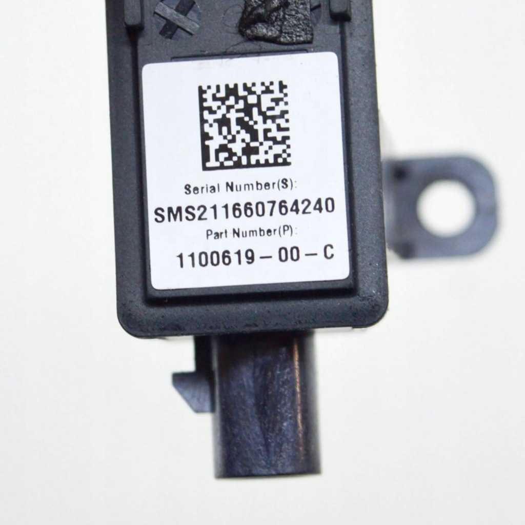 Tesla model 3 2021 правая сторона камера на крыле боковой Недорого