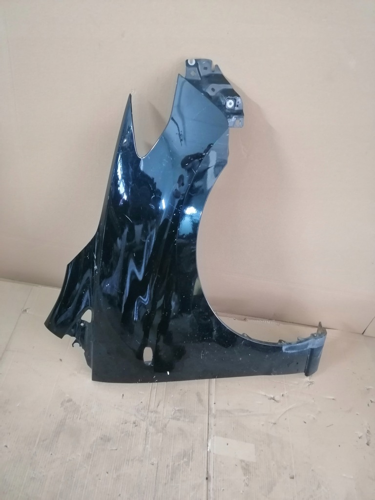 фото №1, Крыло правый перед mazda 5 05 010r.