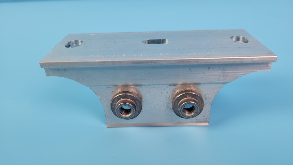 фото №9, Mercedes w206 c200 23r кронштейн кронштейн поперечина правый перед a2066203802