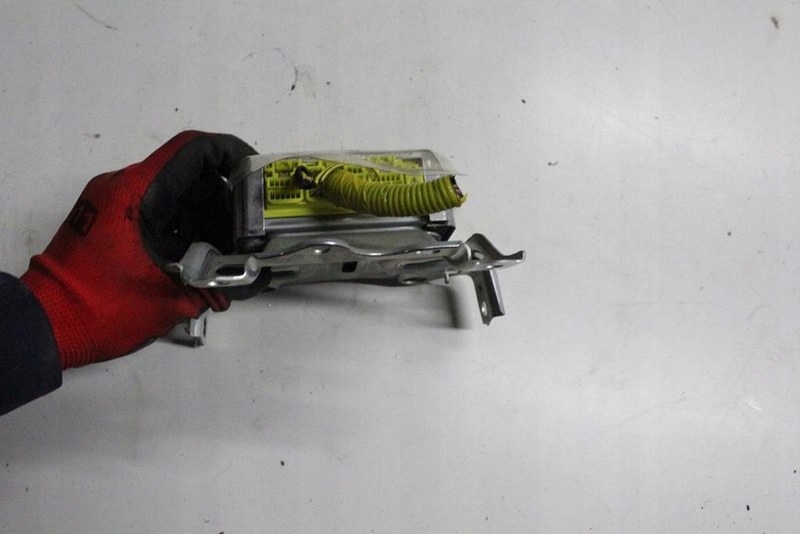 фото №1, Датчик подушка безпеки подушок toyota оригінальний номер 89170-20150