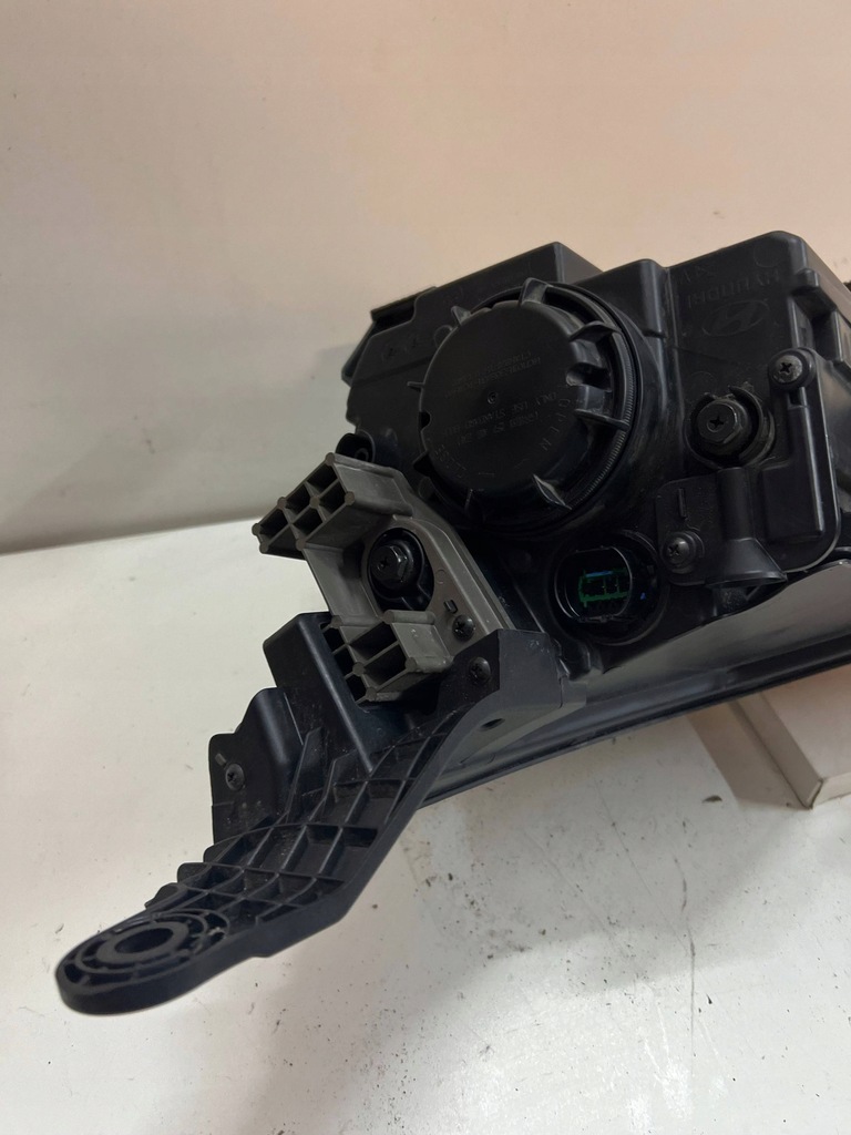 фото №12, Hyundai elantra vi lift 2019- лампа правая передняя правый перед europa