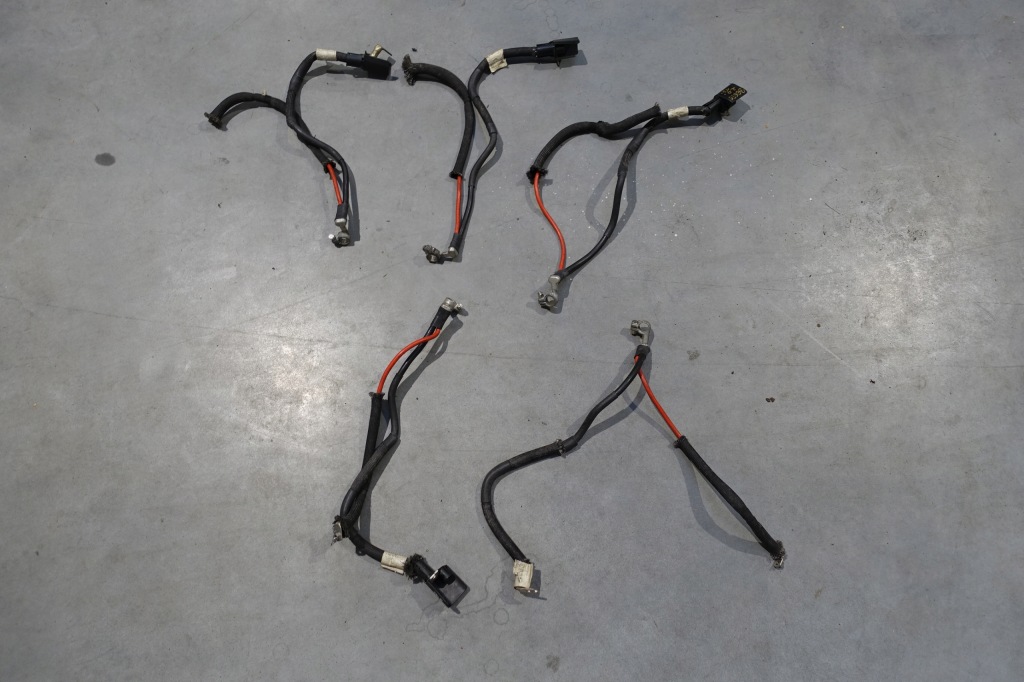 фото №1, Vw beetle 5c клема плюсова акумулятор