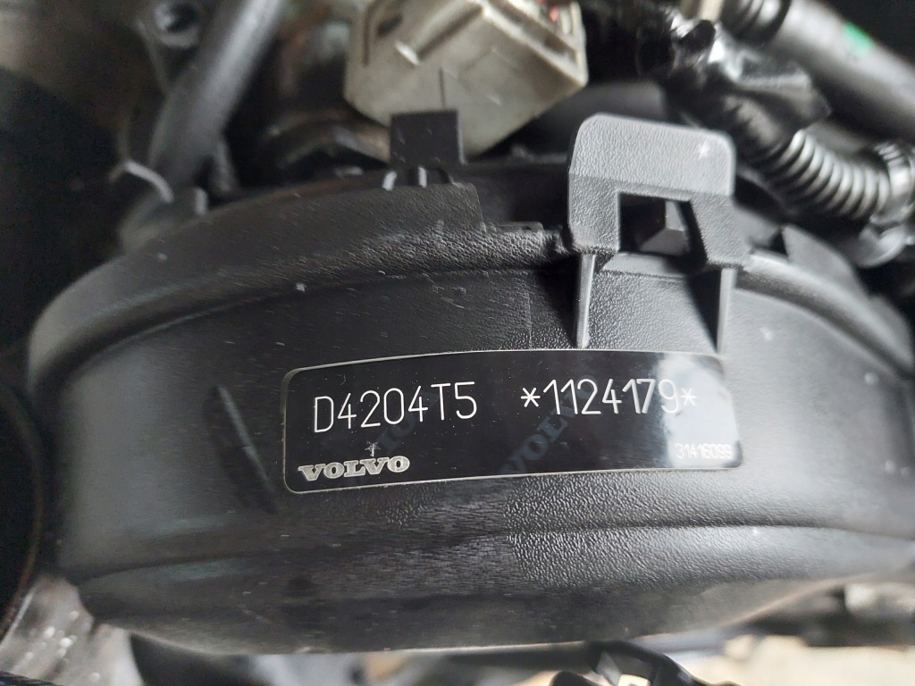 Двигатель комплектный  d4204t5 volvo xc60 xc70 s80 s60 2 v60 1 рестайлинг  2.0 d4 181km в Украине