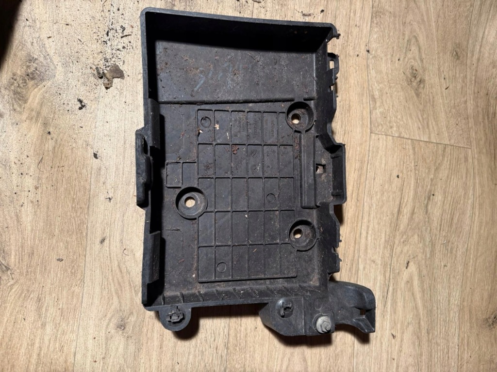 Купить Основание аккумулятор renault megane 2 8200166032