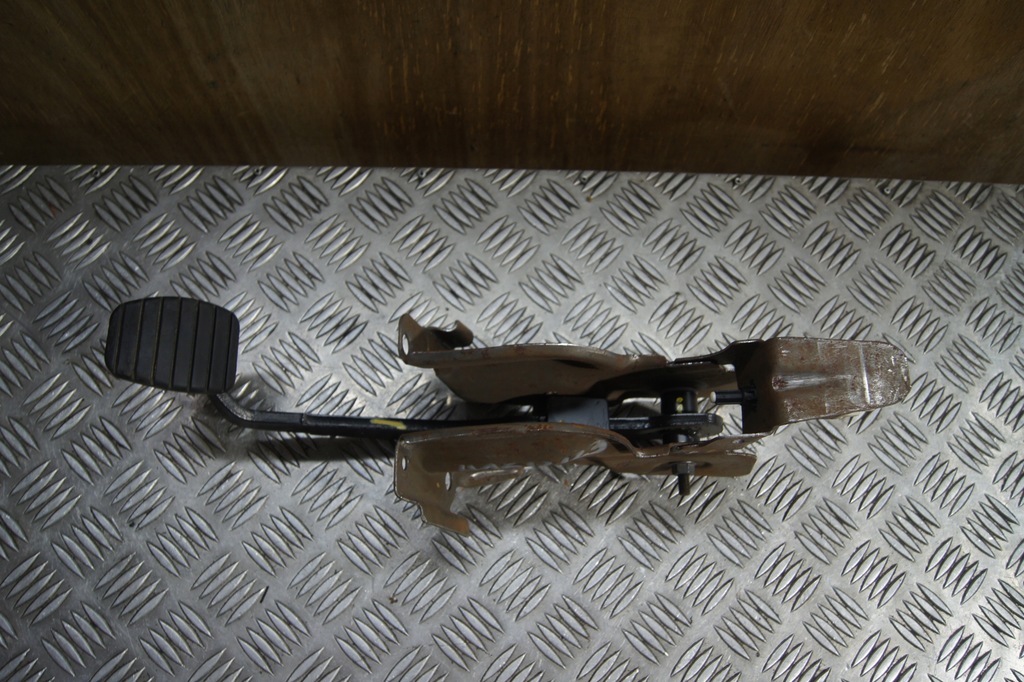 фото №1, Педаль тормоза dacia sandero 465016578r