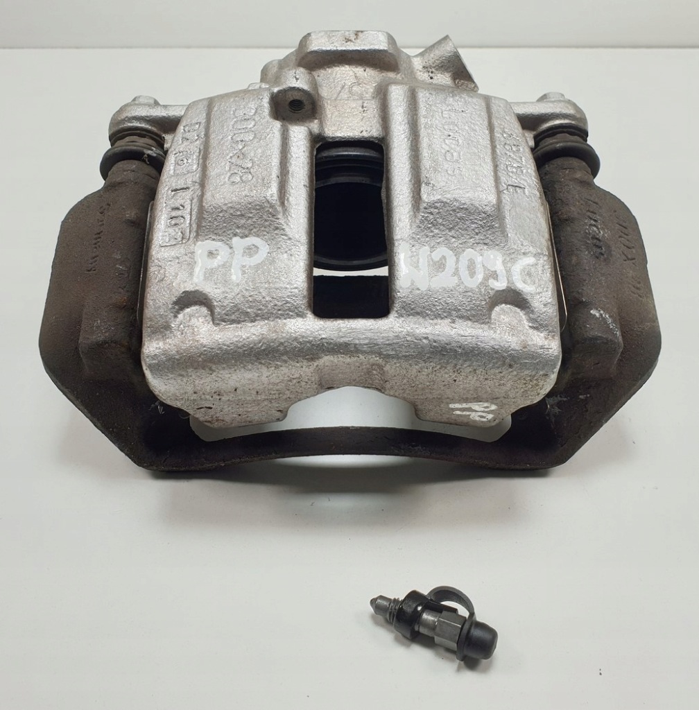 Купить Суппорт тормозной правый перед mercedes w209 2.6 v6