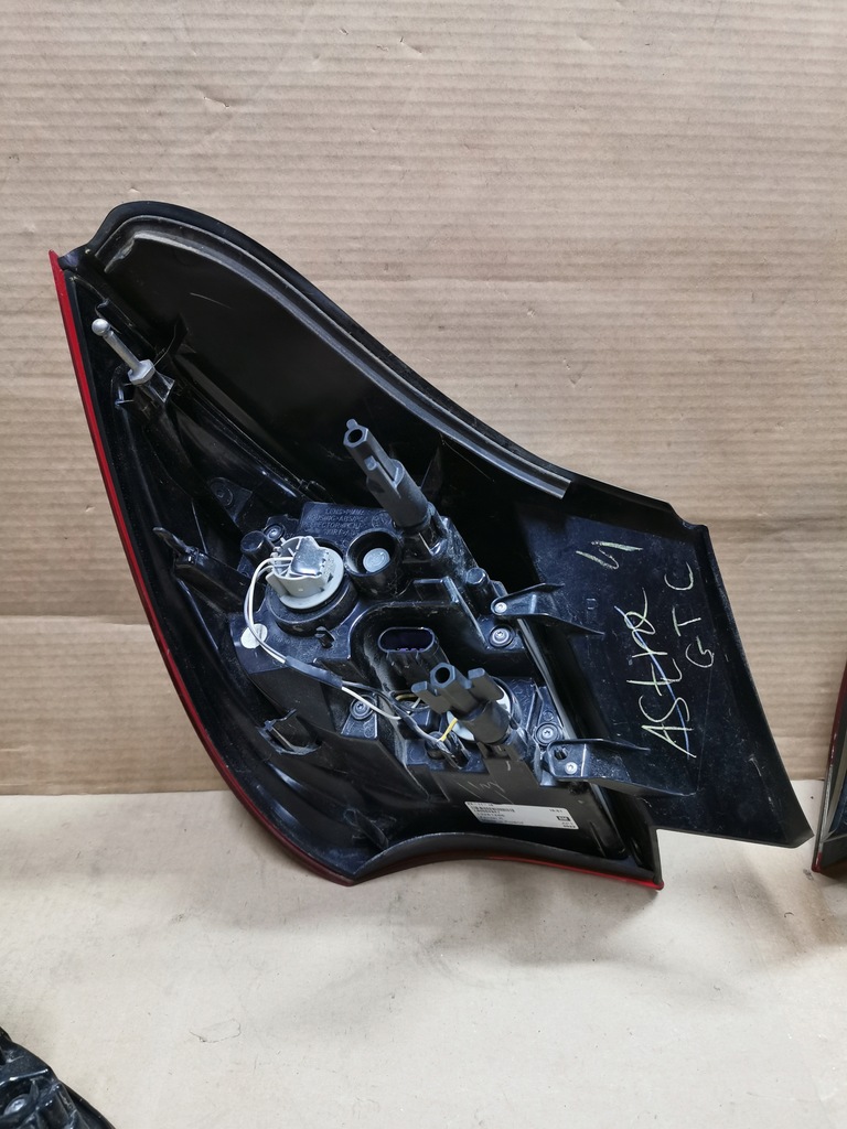 фото №9, Лампа задня задня l p opel astra iv j 4 gtc org