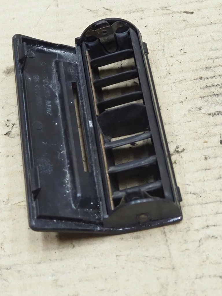 фото №12, Mercedes w126 решётка обдув 1268300013